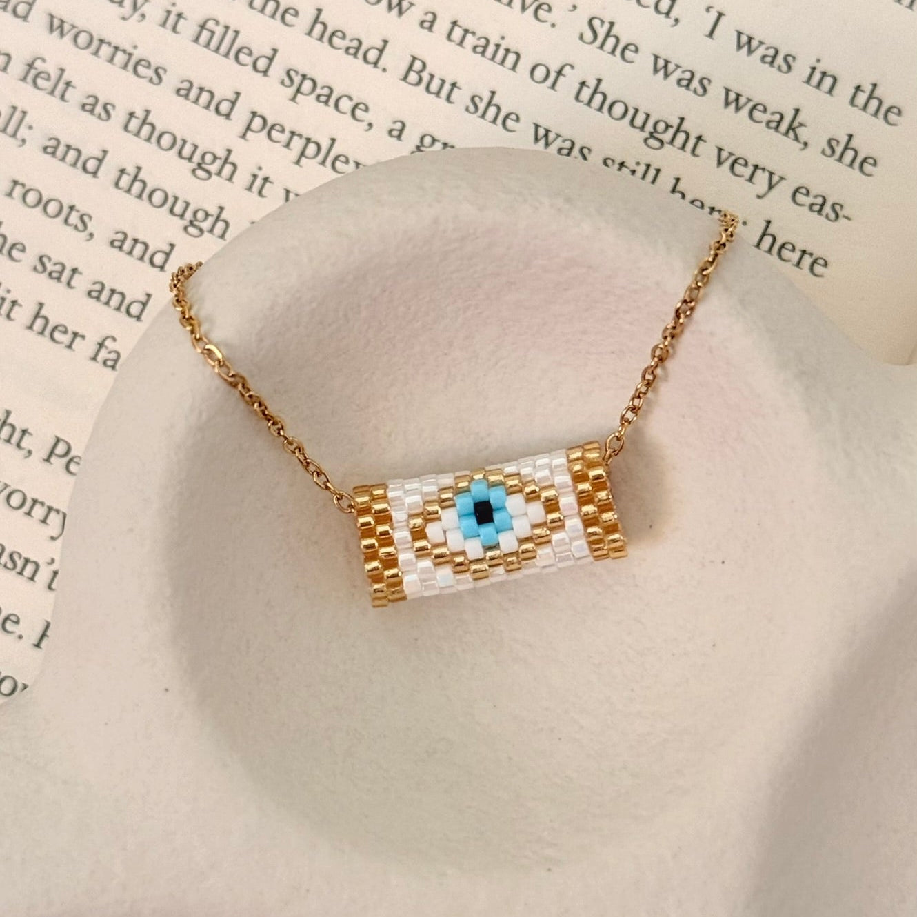 Miyuki Evil Eye Bar Necklace – White