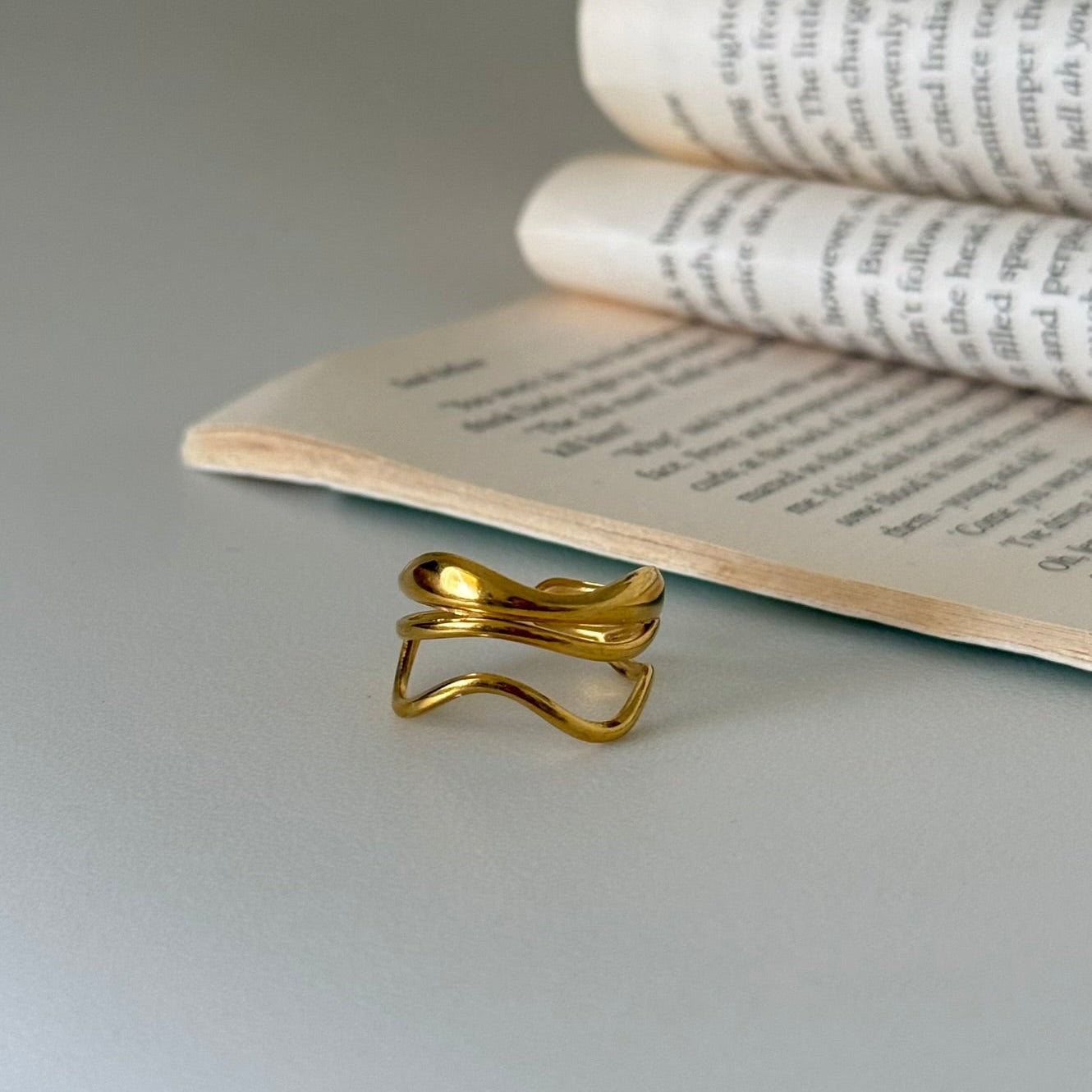 Élan Wave Ring